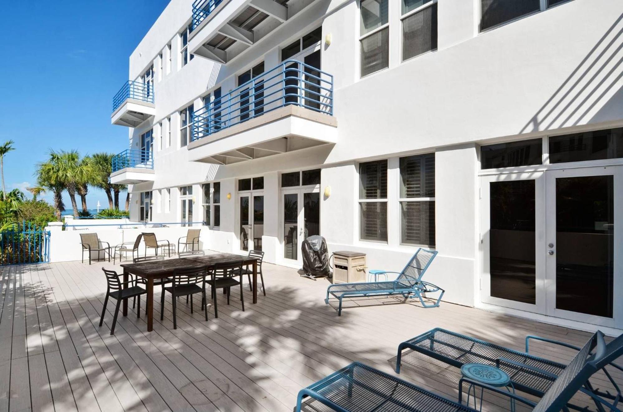 Sundown Refuge By Avantstay Great Location W Patio Outdoor Dining Bbq Shared Pool Week Long Stays Key West Luaran gambar